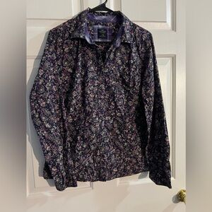 Long Sleeve Faded Glory Paisley Button Down 🌺